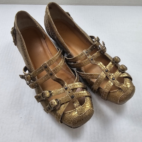 Frye Anna Crackled Leather Multi Strap Gold - Picture 13 of 13